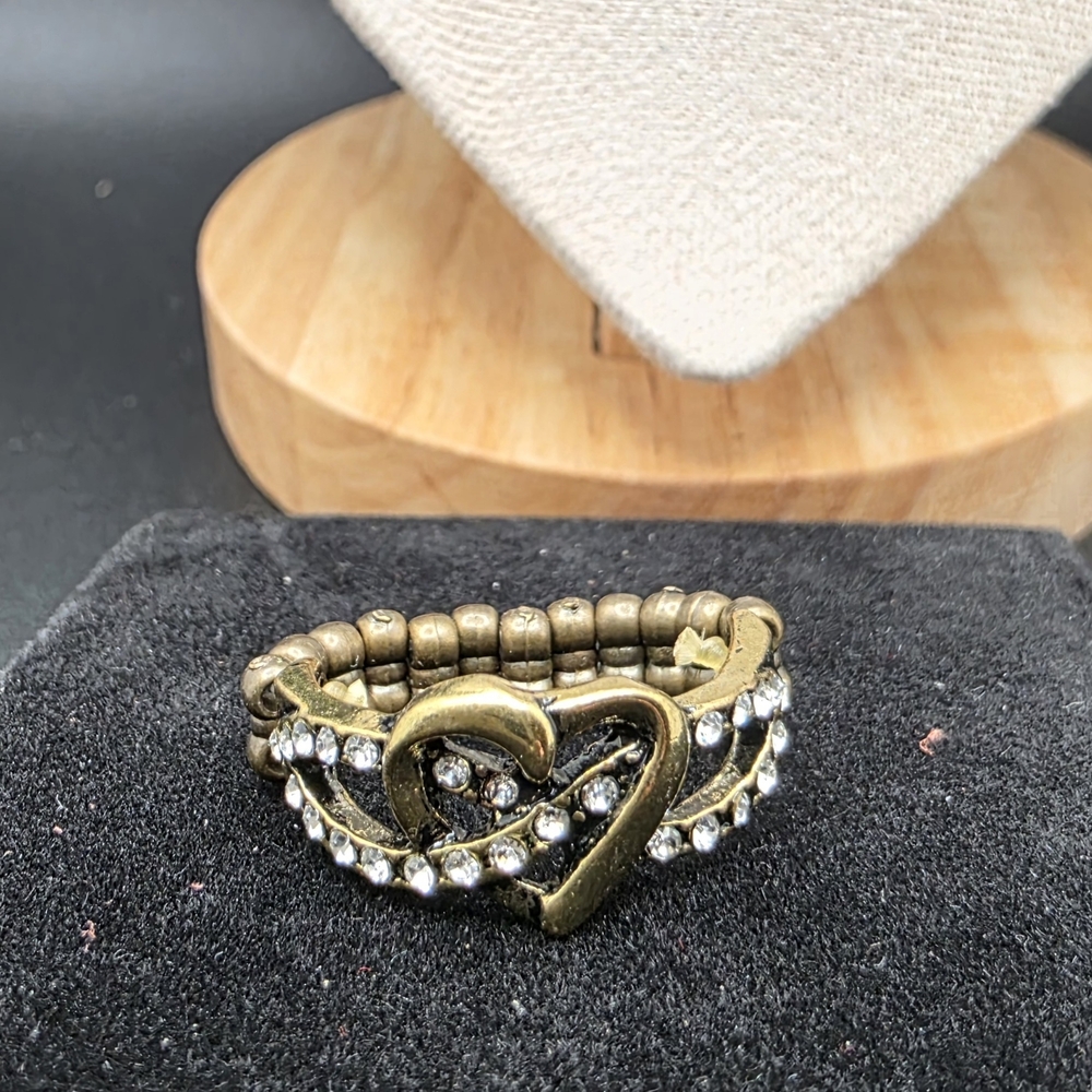 Paparazzi Heart Ring with Silver Accents (1482)